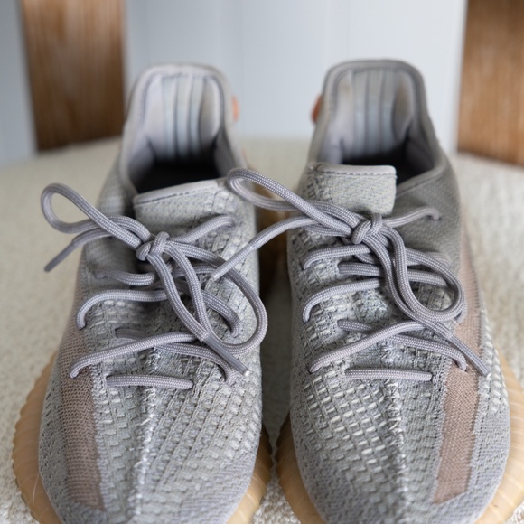 Adidas YEEZY BOOST 350 V2 Gray and Orange Size 7 us womens - Picture 4 of 12